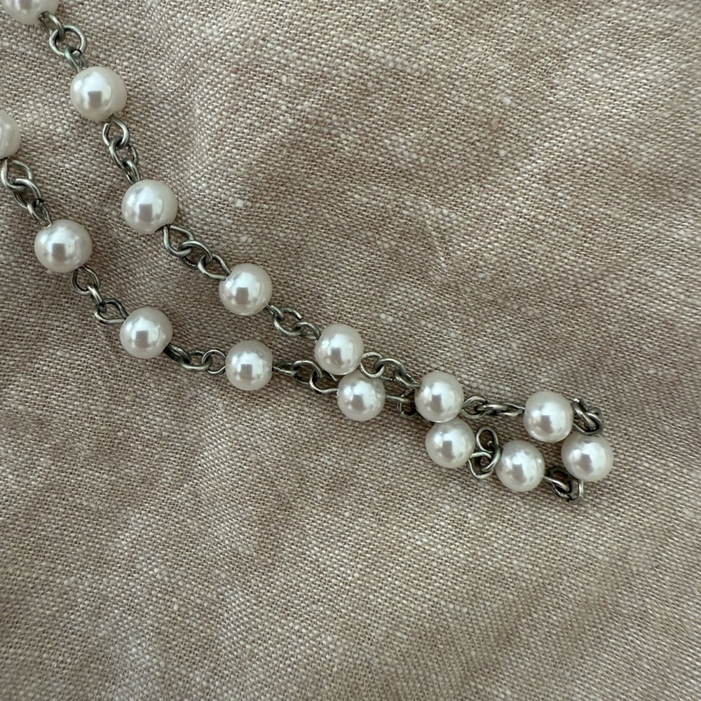 Elegant Silver Pearl Necklace